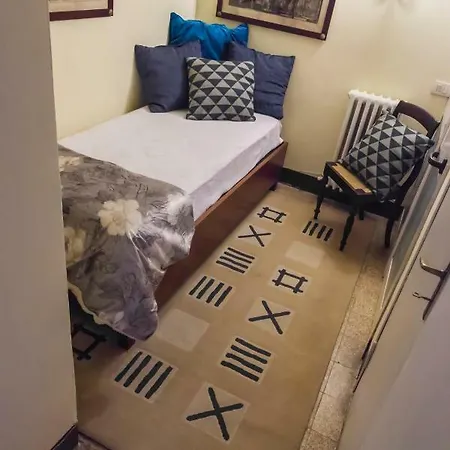 Camera/appartamento In Villino Ciri 招待所