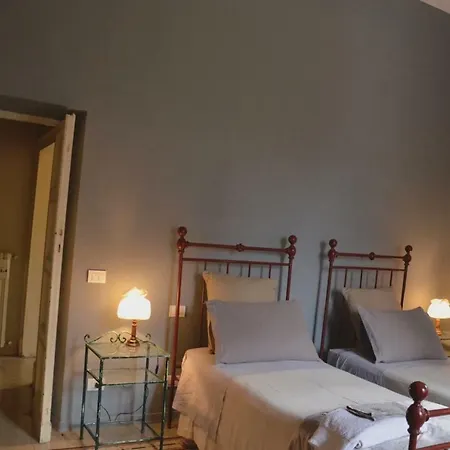 Camera/appartamento In Villino Ciri * 福利尼奥